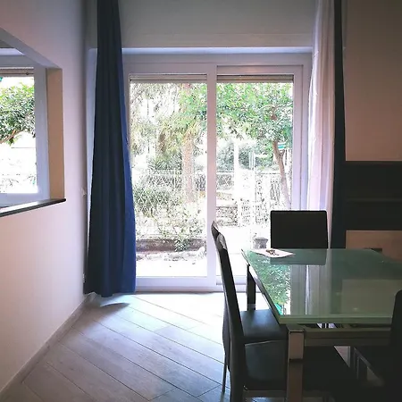 Apartment Dria *